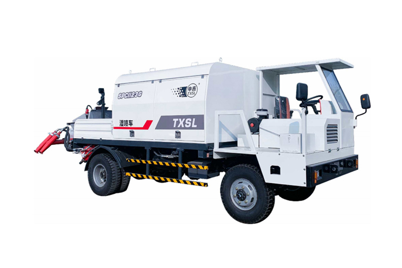 工程底（dǐ）盤雙噴頭噴漿車